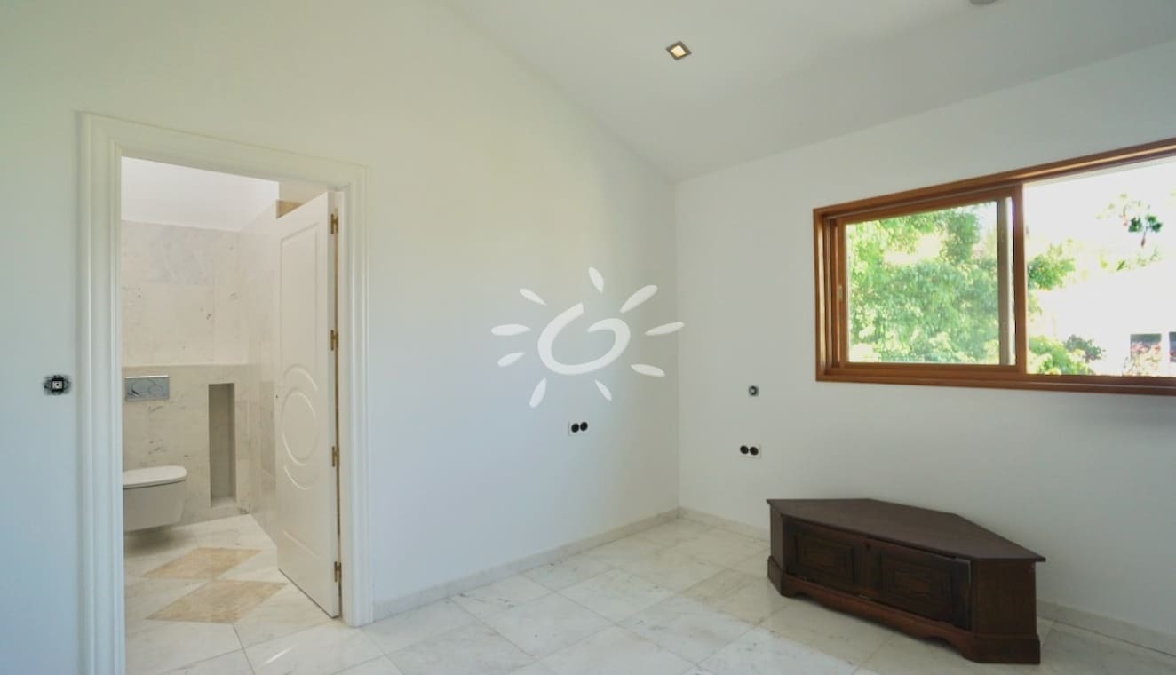 7 sypialnia Willa na sprzedaż w Benahavis z basenem garażem - 1 779 500 € (Ref: 9893070)