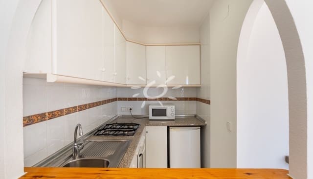 1 chambre Bungalow à vendre à Calpe / Calp avec piscine garage - 190 000 € (Ref: 9896892)