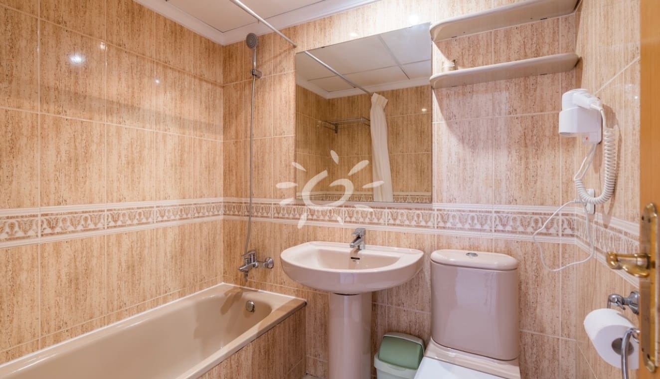 1 chambre Bungalow à vendre à Calpe / Calp avec piscine garage - 190 000 € (Ref: 9896892)