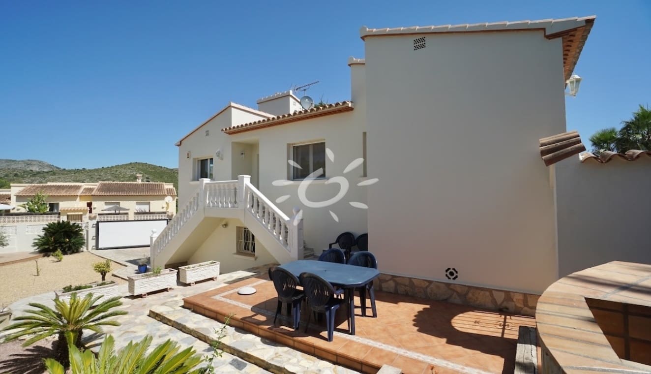 3 bedroom Villa for sale in Benitachell / Benitatxell with pool garage - € 669,000 (Ref: 9938989)
