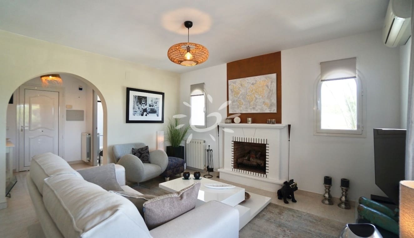 3 bedroom Villa for sale in Benitachell / Benitatxell with pool garage - € 669,000 (Ref: 9938989)