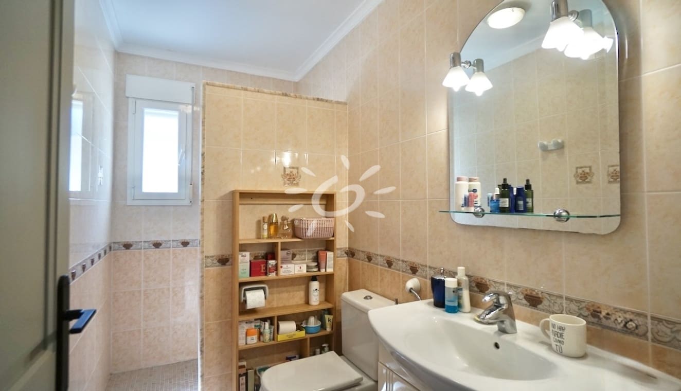 3 bedroom Villa for sale in Benitachell / Benitatxell with pool garage - € 669,000 (Ref: 9938989)