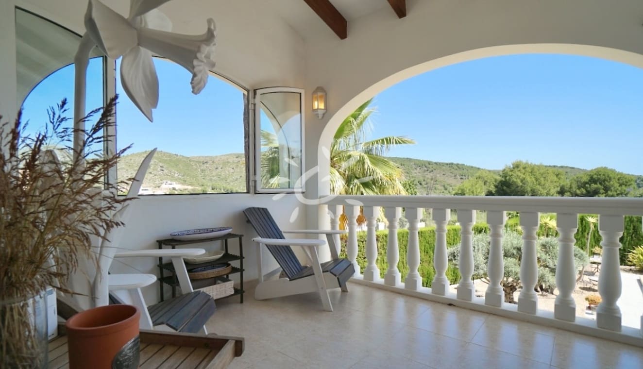 3 bedroom Villa for sale in Benitachell / Benitatxell with pool garage - € 669,000 (Ref: 9938989)