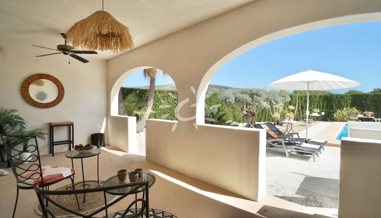 3 bedroom Villa for sale in Benitachell / Benitatxell with pool garage - € 669,000 (Ref: 9938989)