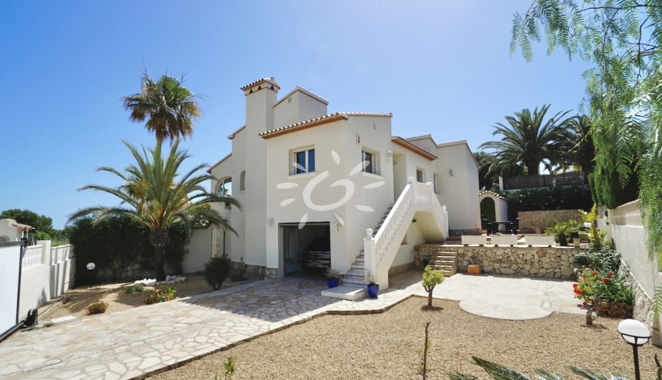 3 bedroom Villa for sale in Benitachell / Benitatxell with pool garage - € 669,000 (Ref: 9938989)