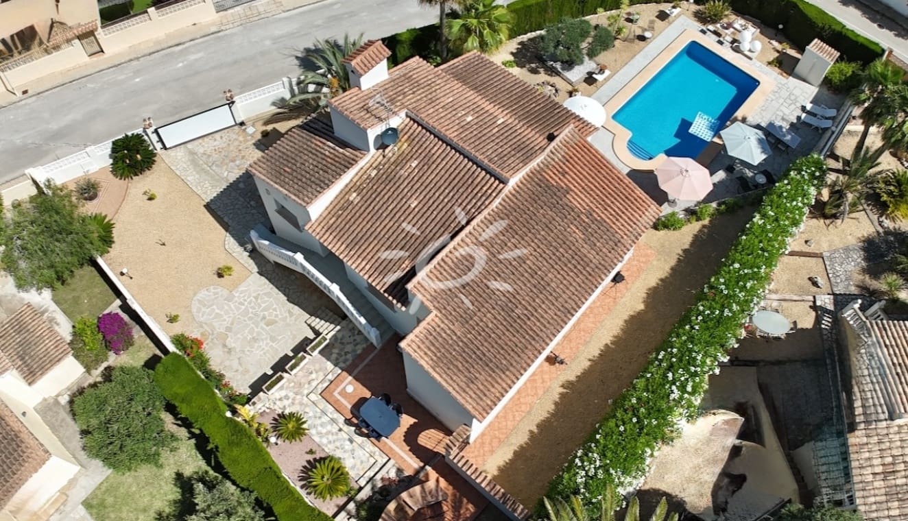 3 bedroom Villa for sale in Benitachell / Benitatxell with pool garage - € 669,000 (Ref: 9938989)