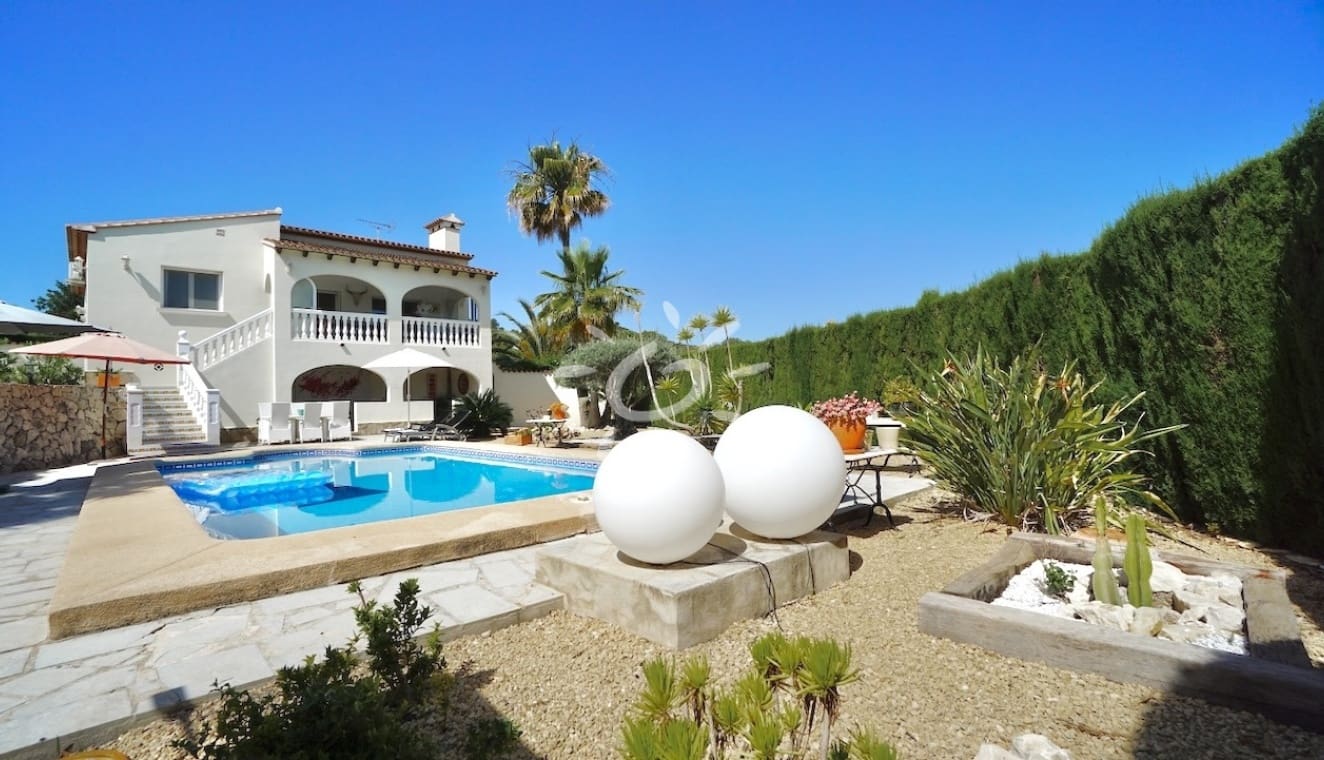 3 bedroom Villa for sale in Benitachell / Benitatxell with pool garage - € 669,000 (Ref: 9938989)