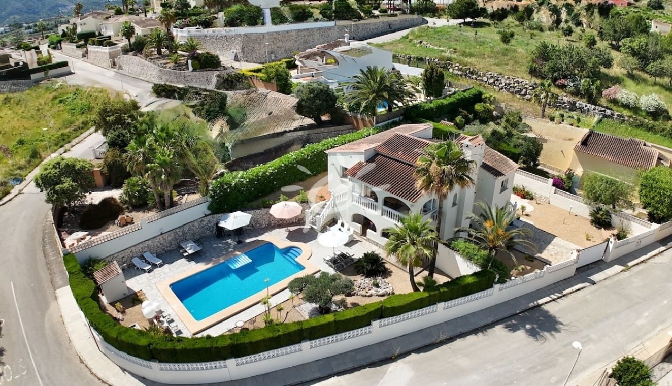 3 bedroom Villa for sale in Benitachell / Benitatxell with pool garage - € 669,000 (Ref: 9938989)