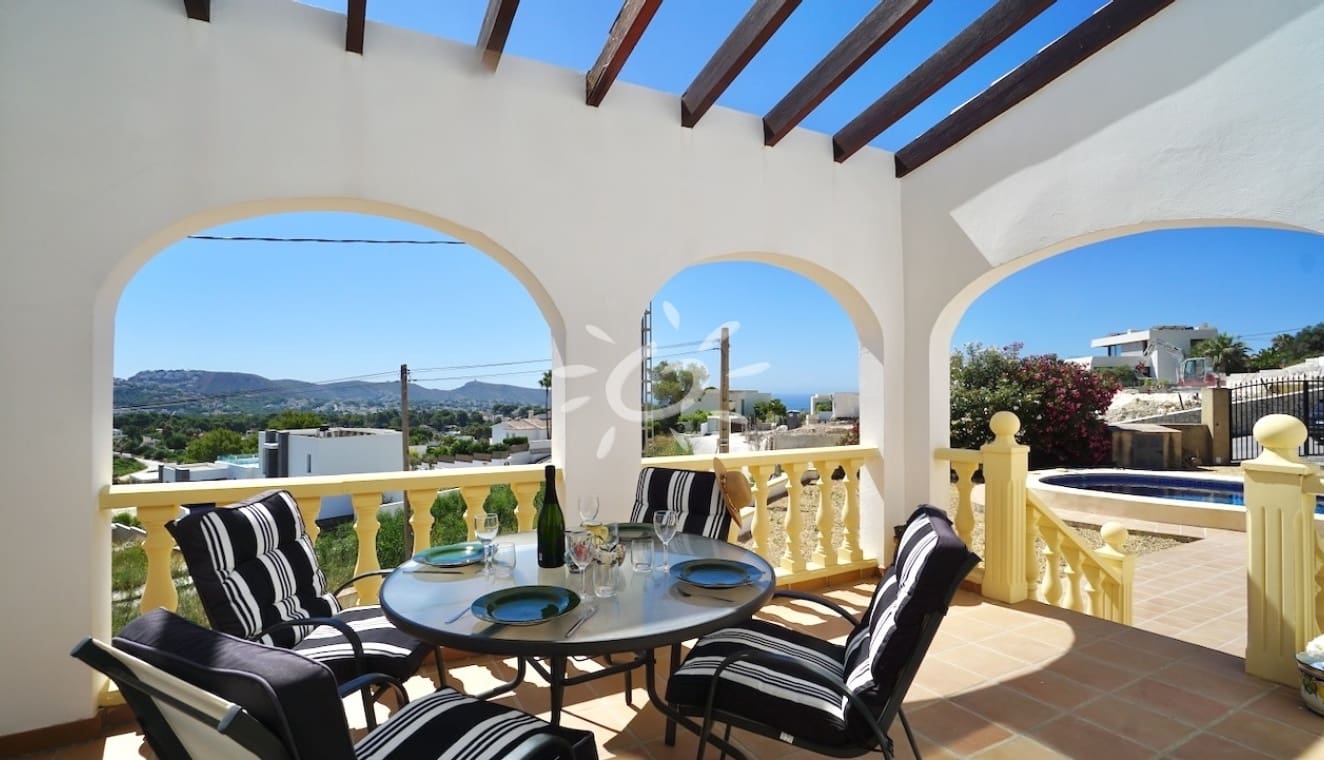 3 makuuhuone Huvila myytävänä paikassa Moraira mukana uima-altaan - 595 000 € (Ref: 9946573)