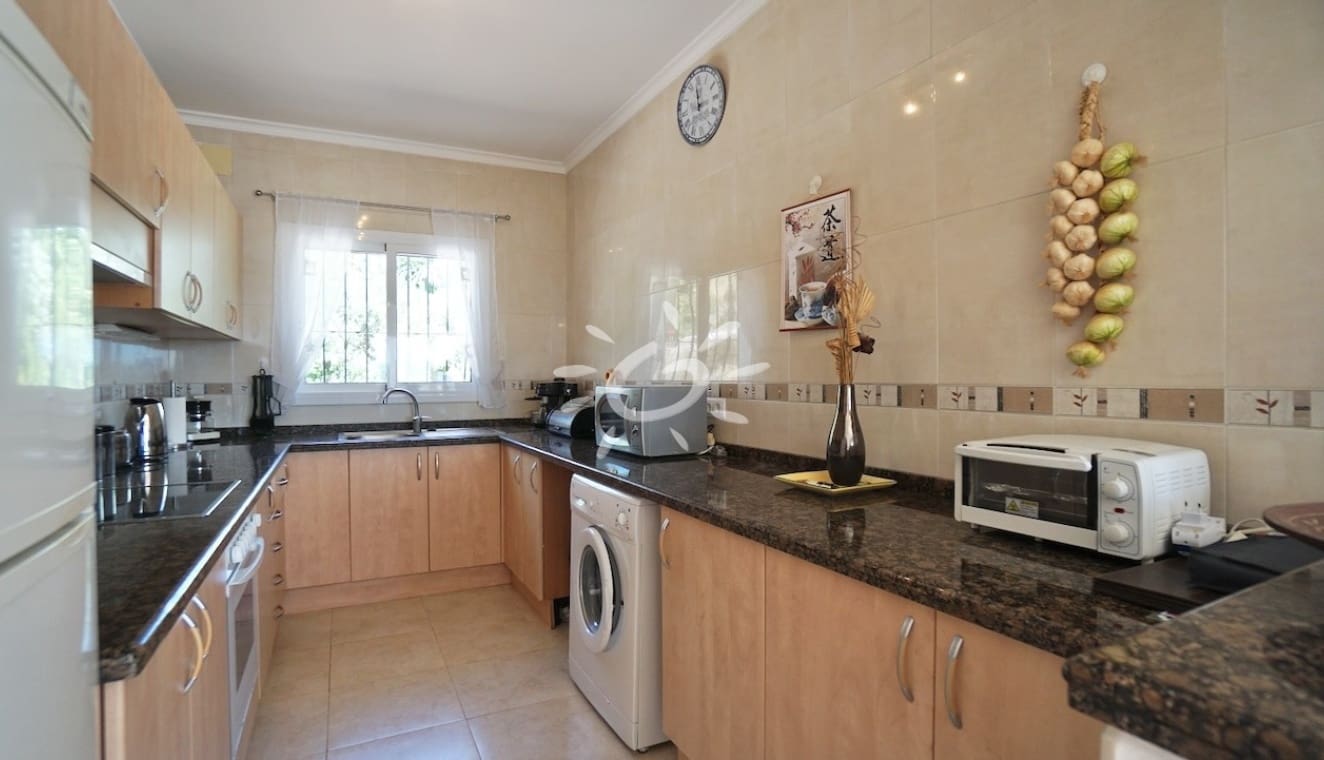 3 makuuhuone Huvila myytävänä paikassa Moraira mukana uima-altaan - 595 000 € (Ref: 9946573)