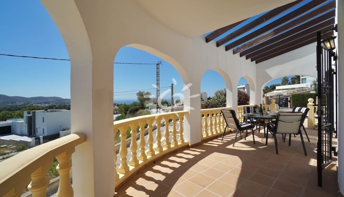 3 makuuhuone Huvila myytävänä paikassa Moraira mukana uima-altaan - 595 000 € (Ref: 9946573)