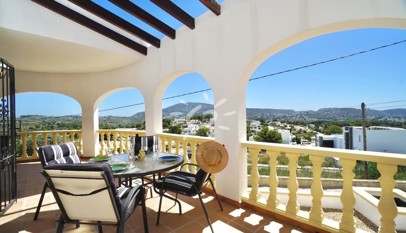 3 makuuhuone Huvila myytävänä paikassa Moraira mukana uima-altaan - 595 000 € (Ref: 9946573)