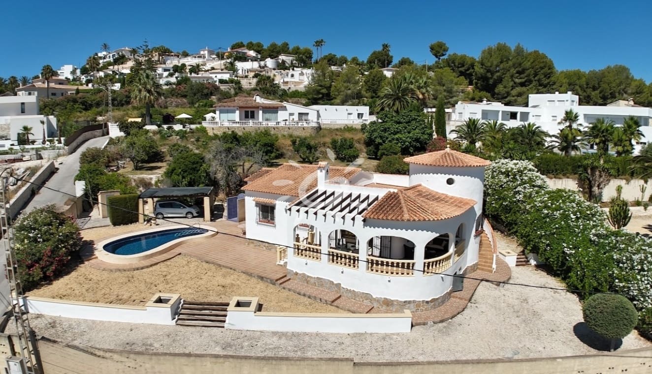 3 makuuhuone Huvila myytävänä paikassa Moraira mukana uima-altaan - 595 000 € (Ref: 9946573)
