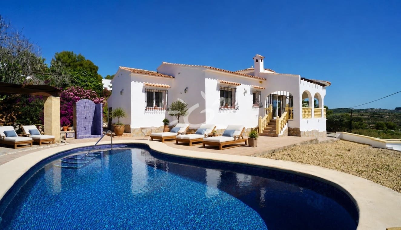 3 makuuhuone Huvila myytävänä paikassa Moraira mukana uima-altaan - 595 000 € (Ref: 9946573)