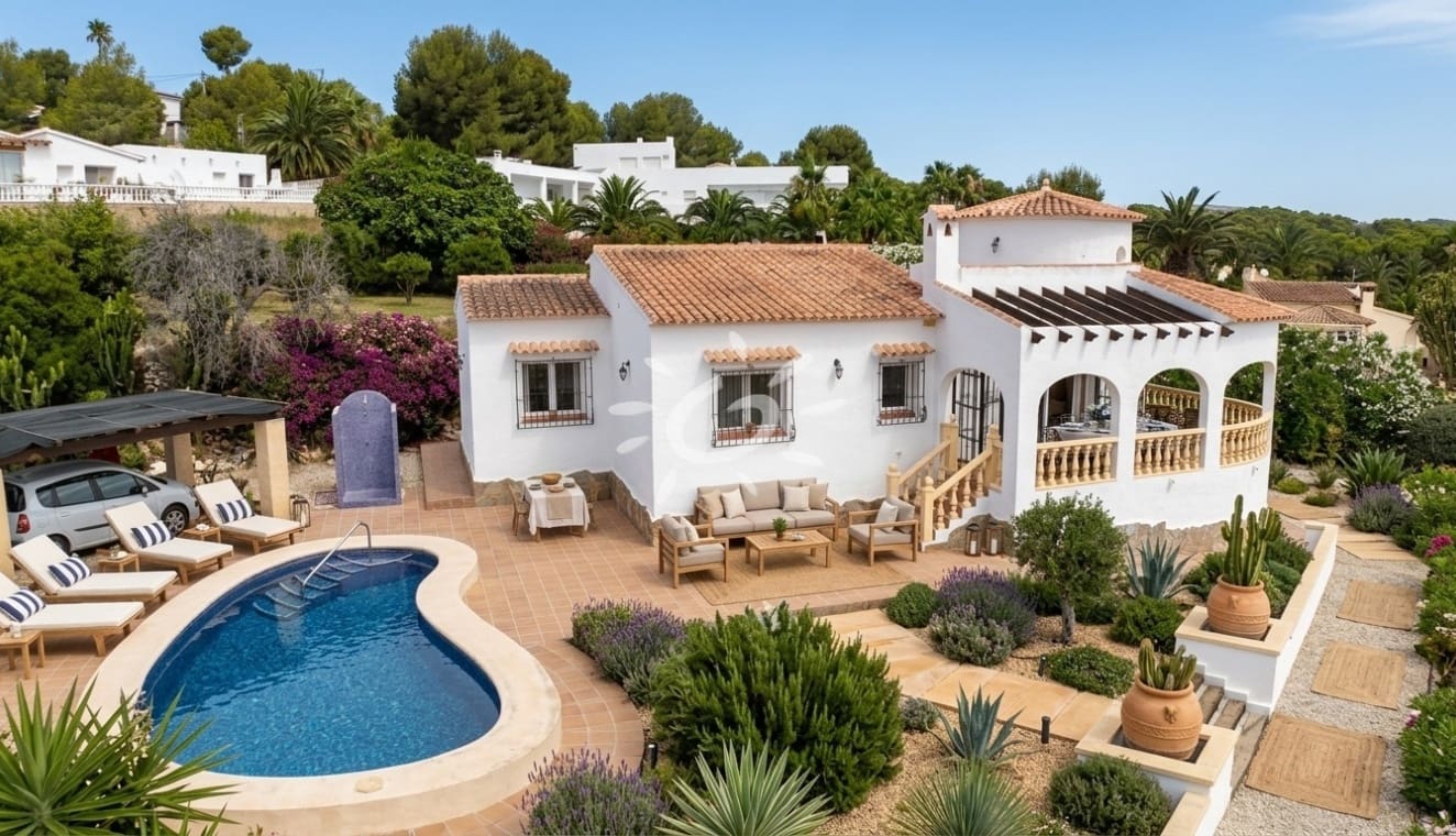 3 makuuhuone Huvila myytävänä paikassa Moraira mukana uima-altaan - 595 000 € (Ref: 9946573)