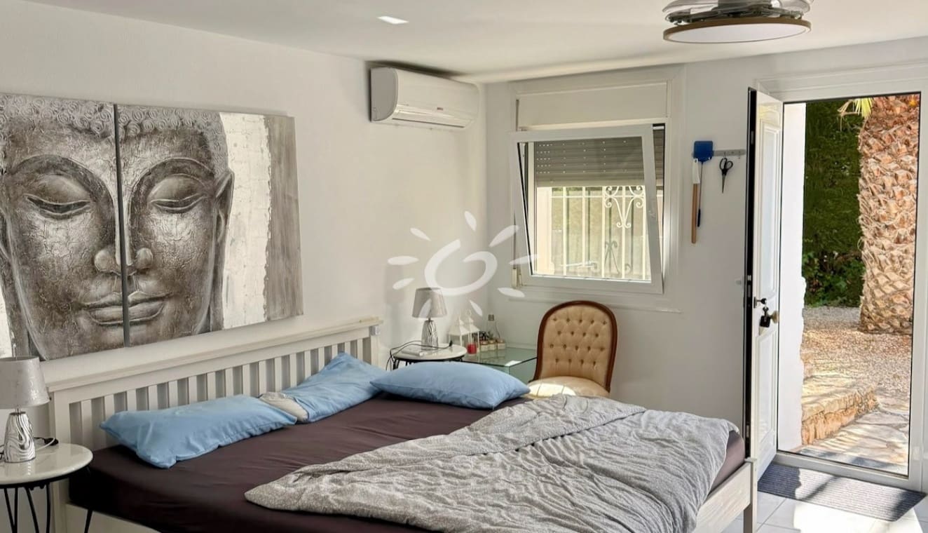 3 soverom Villa til salgs i Benissa med svømmebasseng garasje - € 795 000 (Ref: 9950732)