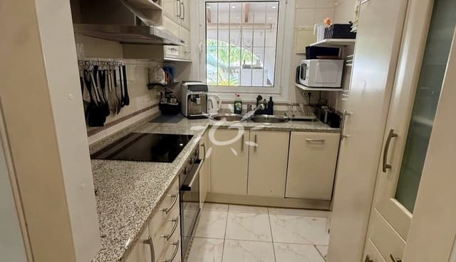 3 soverom Villa til salgs i Benissa med svømmebasseng garasje - € 795 000 (Ref: 9950732)