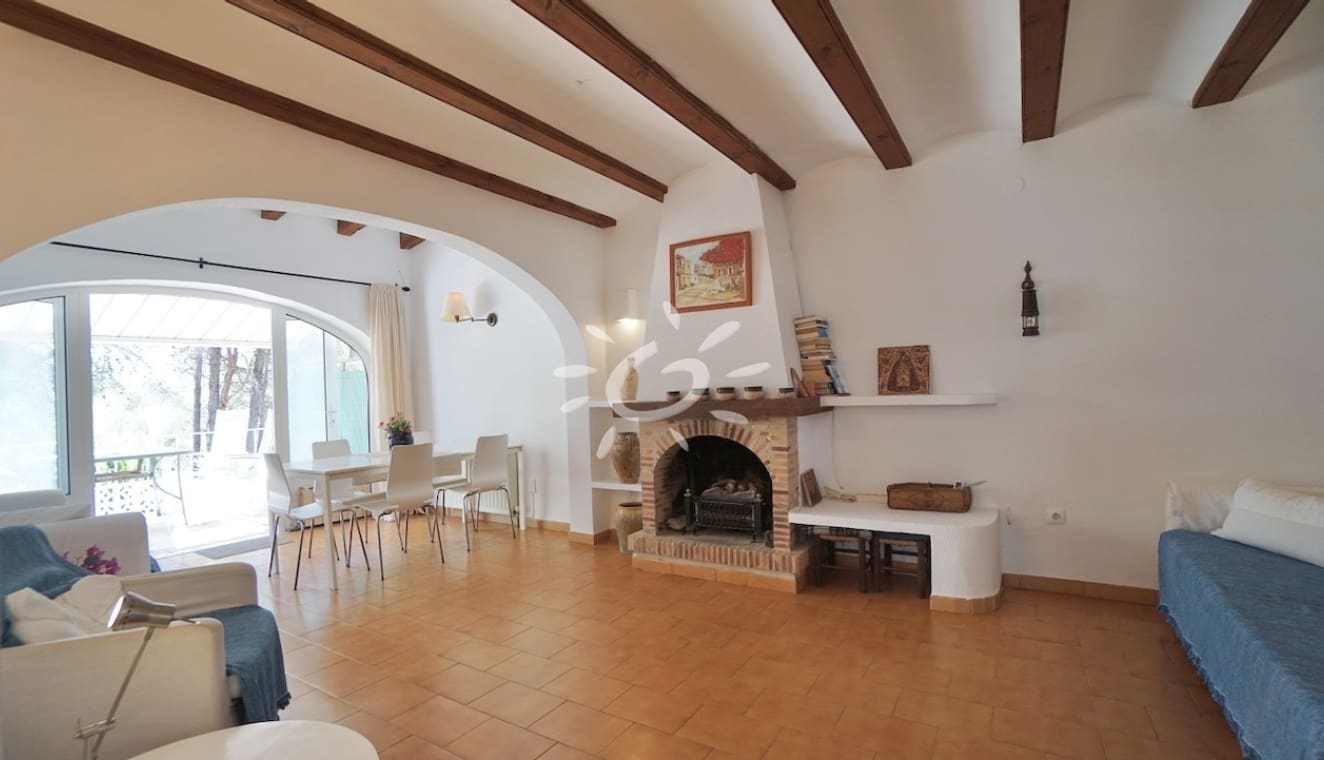 2 bedroom Bungalow for sale in Moraira with pool - € 329,000 (Ref: 9950733)