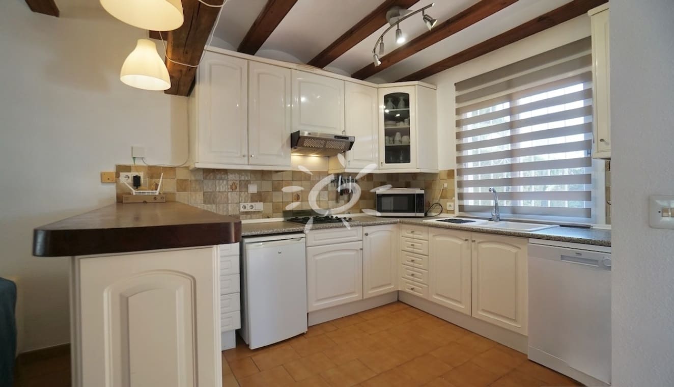 2 bedroom Bungalow for sale in Moraira with pool - € 329,000 (Ref: 9950733)