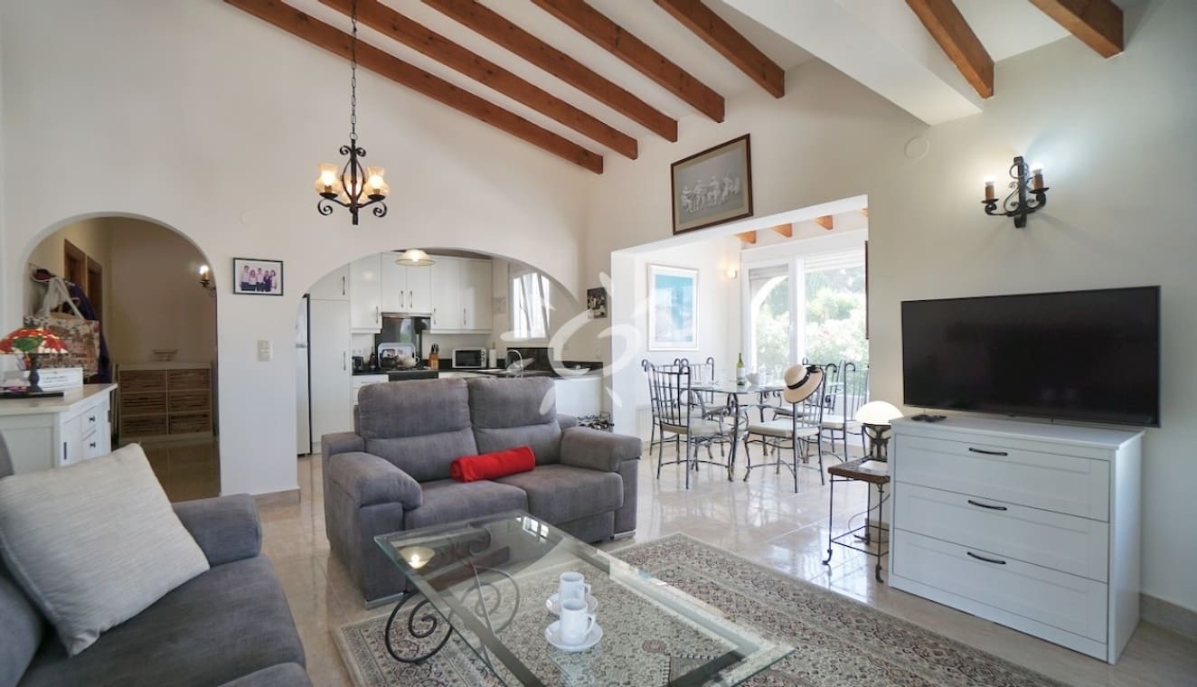 Chalet de 6 habitaciones en Benissa en venta con piscina - 885.000 € (Ref: 9967059)