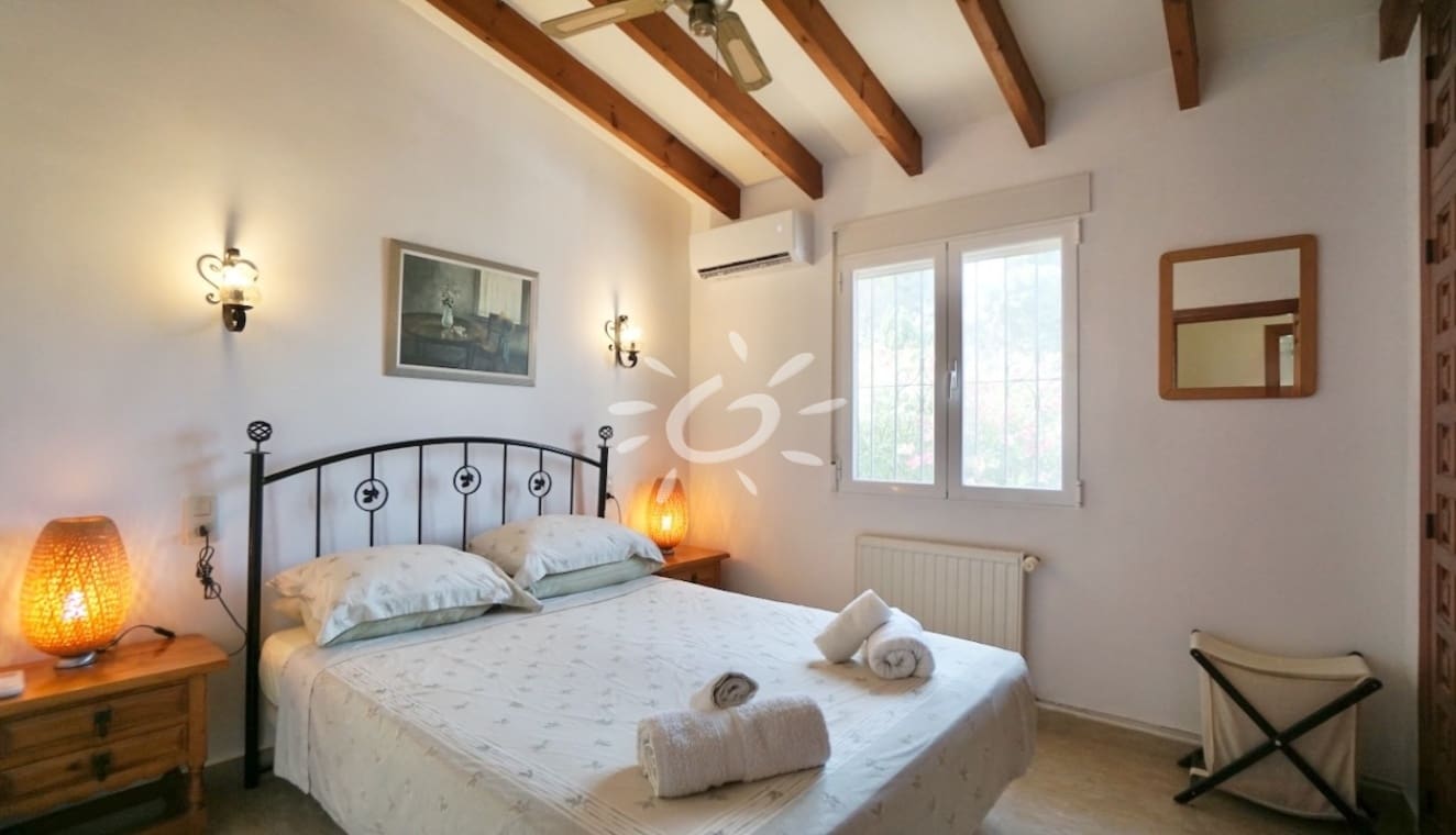 Chalet de 6 habitaciones en Benissa en venta con piscina - 885.000 € (Ref: 9967059)