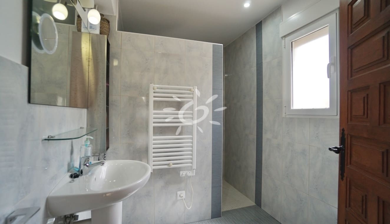 Chalet de 6 habitaciones en Benissa en venta con piscina - 885.000 € (Ref: 9967059)