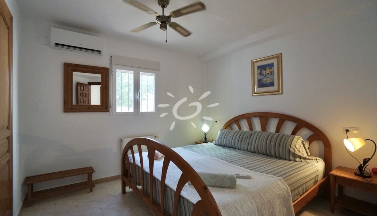 Chalet de 6 habitaciones en Benissa en venta con piscina - 885.000 € (Ref: 9967059)