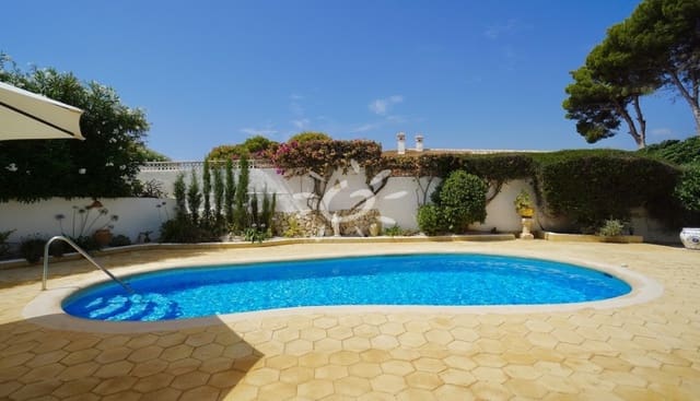 Chalet de 6 habitaciones en Benissa en venta con piscina - 885.000 € (Ref: 9967059)