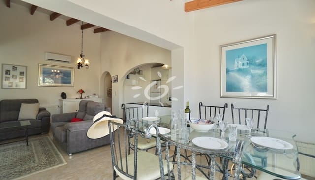 Chalet de 6 habitaciones en Benissa en venta con piscina - 885.000 € (Ref: 9967059)