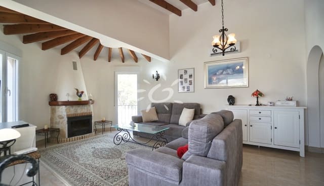 Chalet de 6 habitaciones en Benissa en venta con piscina - 885.000 € (Ref: 9967059)
