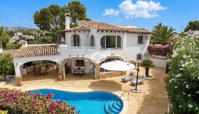 Chalet de 6 habitaciones en Benissa en venta con piscina - 885.000 € (Ref: 9967059)