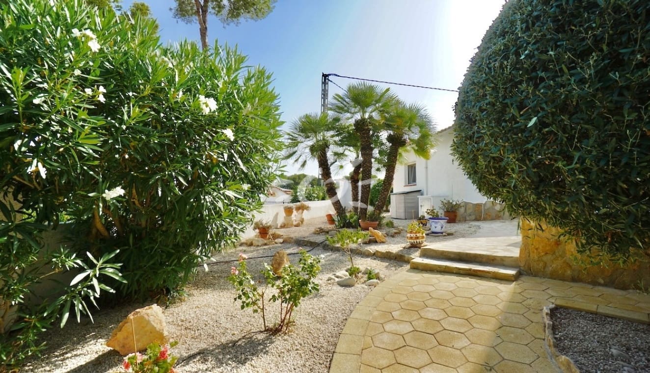 Chalet de 6 habitaciones en Benissa en venta con piscina - 885.000 € (Ref: 9967059)