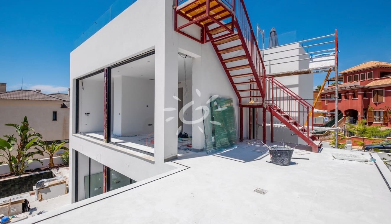 4 soverom Villa til salgs i Finestrat med svømmebasseng - € 950 000 (Ref: 9996195)