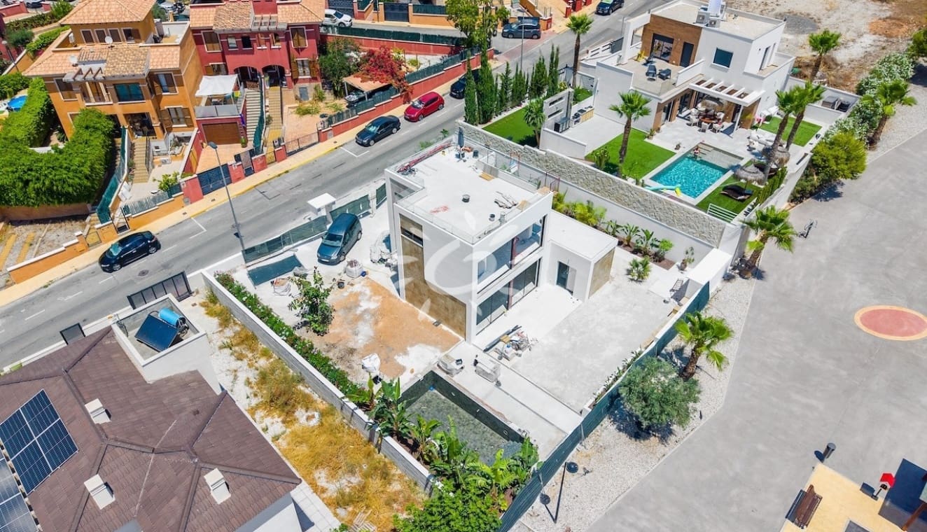 4 soverom Villa til salgs i Finestrat med svømmebasseng - € 950 000 (Ref: 9996195)