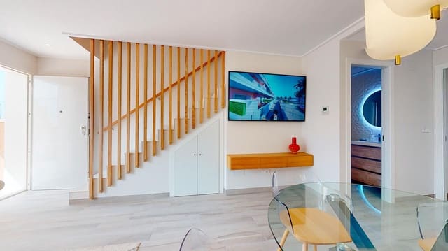 Chalet de 3 habitaciones en Pilar de la Horadada ciudad, Pilar de la Horadada en venta con piscina garaje - 339.900 € (Ref: 10007473)