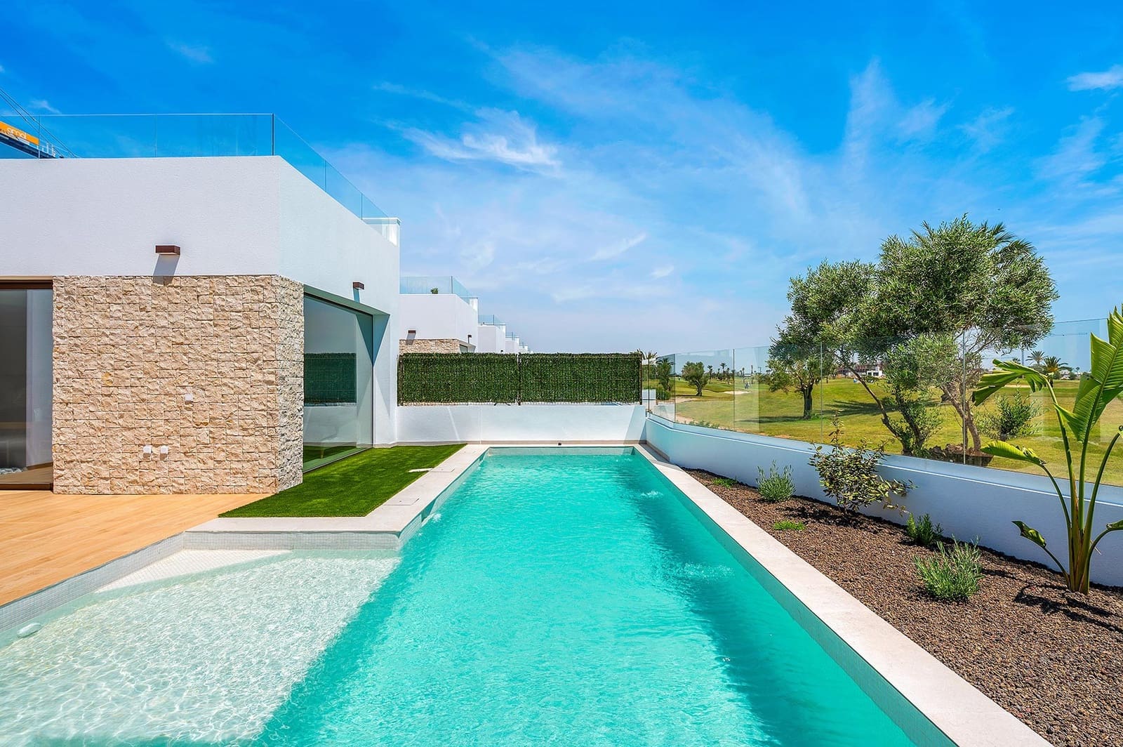 3 soveværelse Villa til salg i Los Alcazares med swimmingpool garage - € 645.000 (Ref: 10023221)