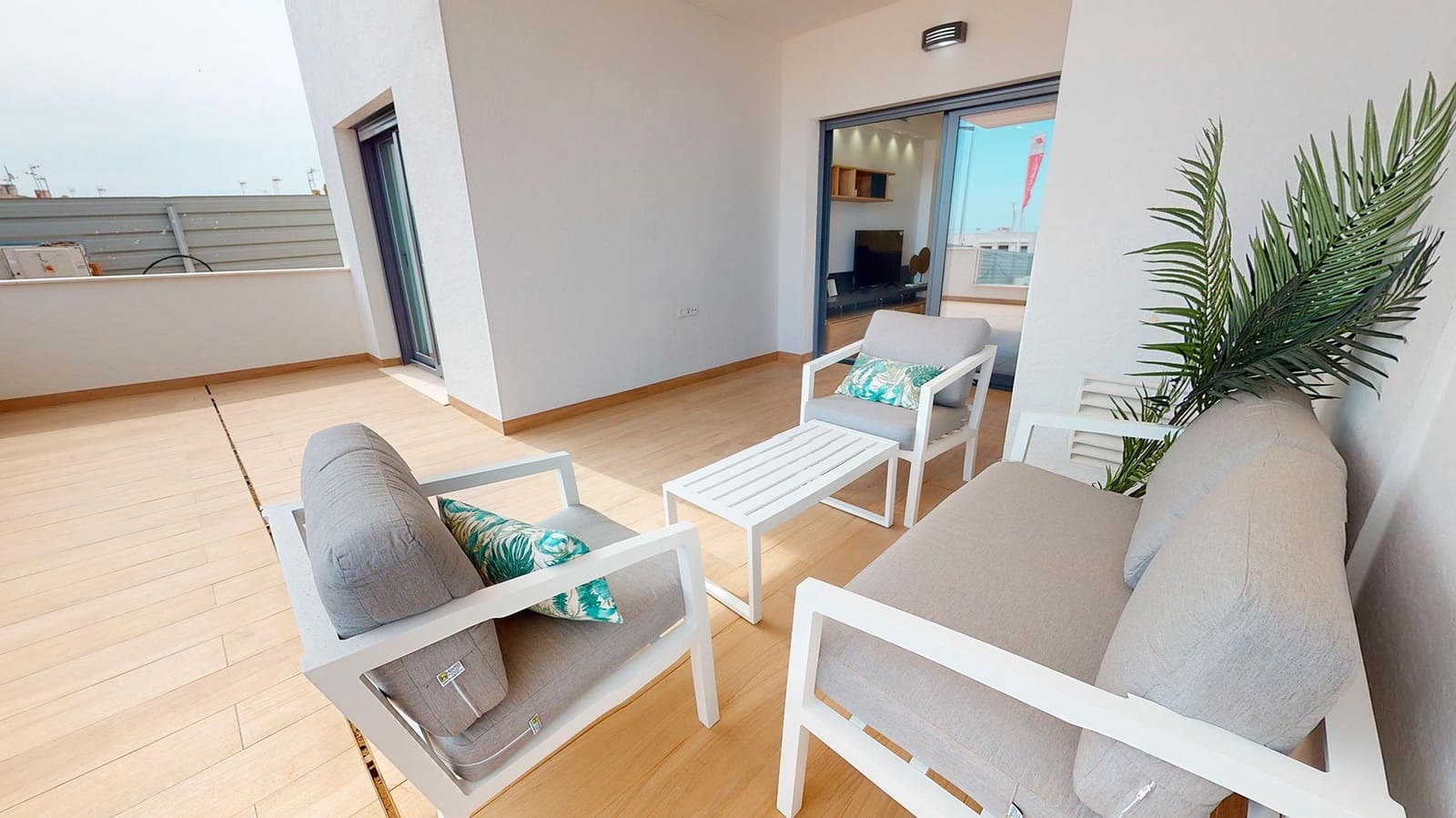 2 bedroom Bungalow for sale in Torrevieja with pool garage - € 322,900 (Ref: 10024591)