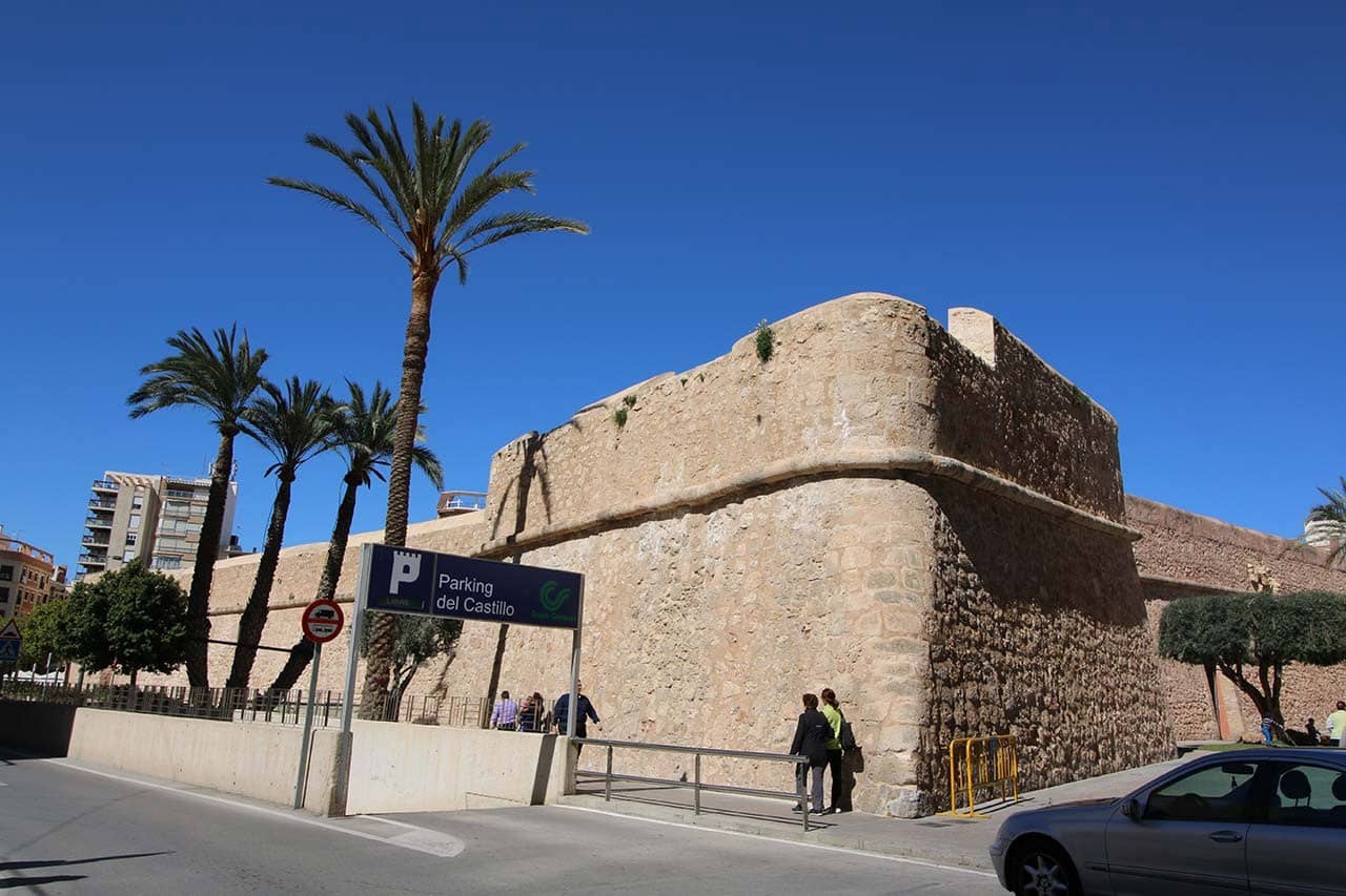 Ático de 2 habitaciones en Santa Pola en venta con piscina garaje - 350.000 € (Ref: 10073221)