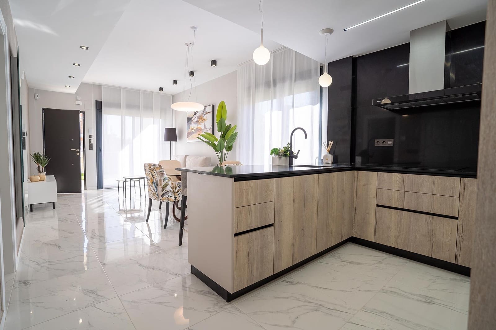 2 makuuhuone Bungalow myytävänä paikassa Pilar de la Horadada mukana uima-altaan 
autotalli - 365 000 € (Ref: 10077008)
