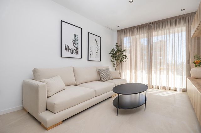 Apartamento de 2 habitaciones en Las Lomas de Rame - Bahía Bella, Los Alcázares en venta con piscina garaje - 320.000 € (Ref: 10118423)