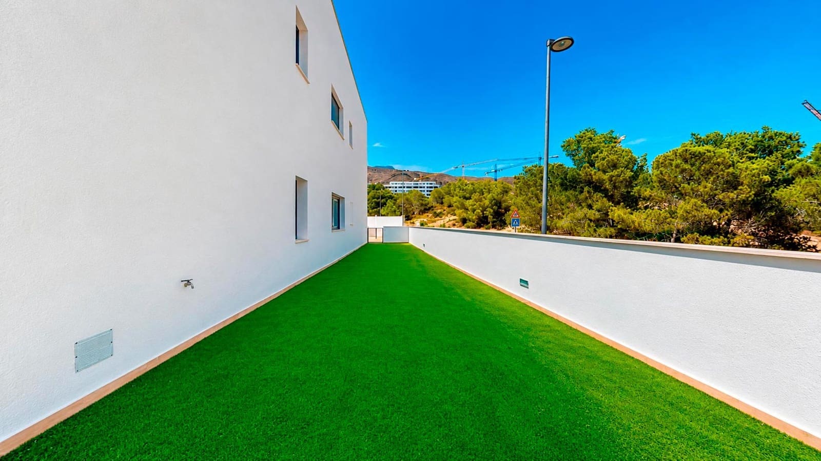 3 bedroom Bungalow for sale in Finestrat with pool garage - € 439,900 (Ref: 10163222)