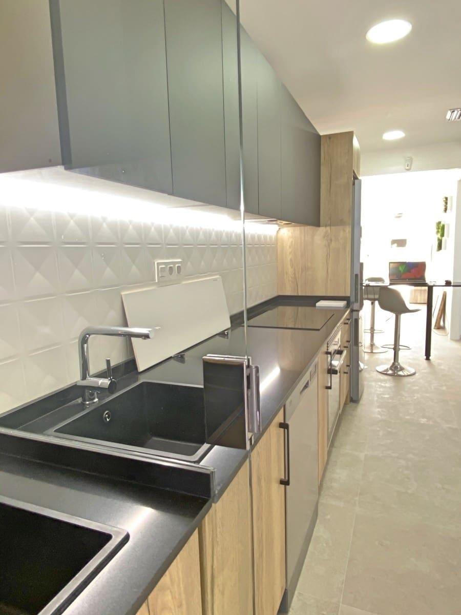 2 soveværelse Bungalow til salg i Torrevieja med swimmingpool garage - € 272.200 (Ref: 10181645)