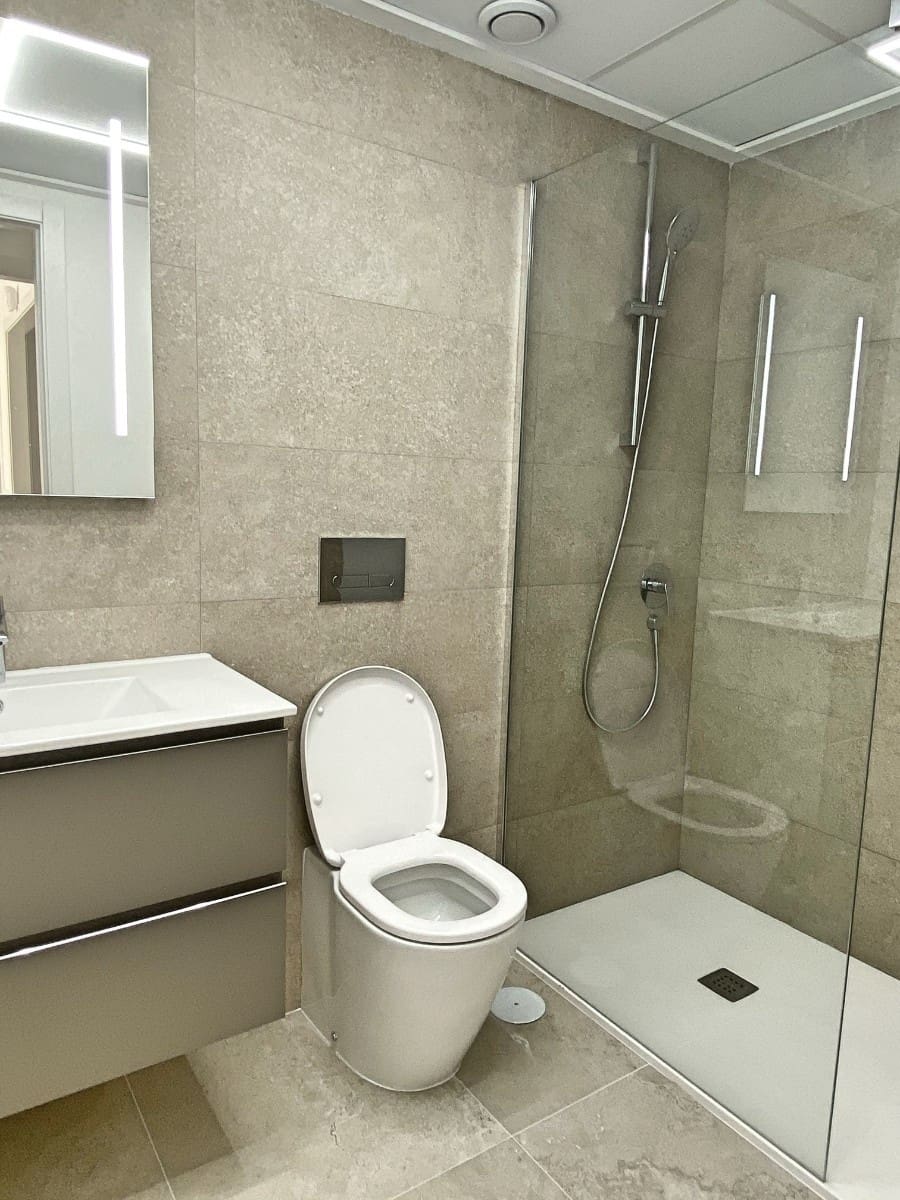 2 soveværelse Bungalow til salg i Torrevieja med swimmingpool garage - € 272.200 (Ref: 10181645)