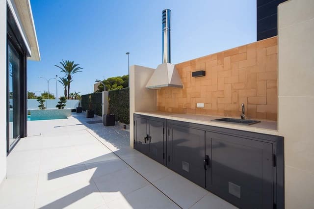 4 chambre Villa/Maison à vendre à San Miguel de Salinas avec piscine garage - 1 250 000 € (Ref: 6853916)