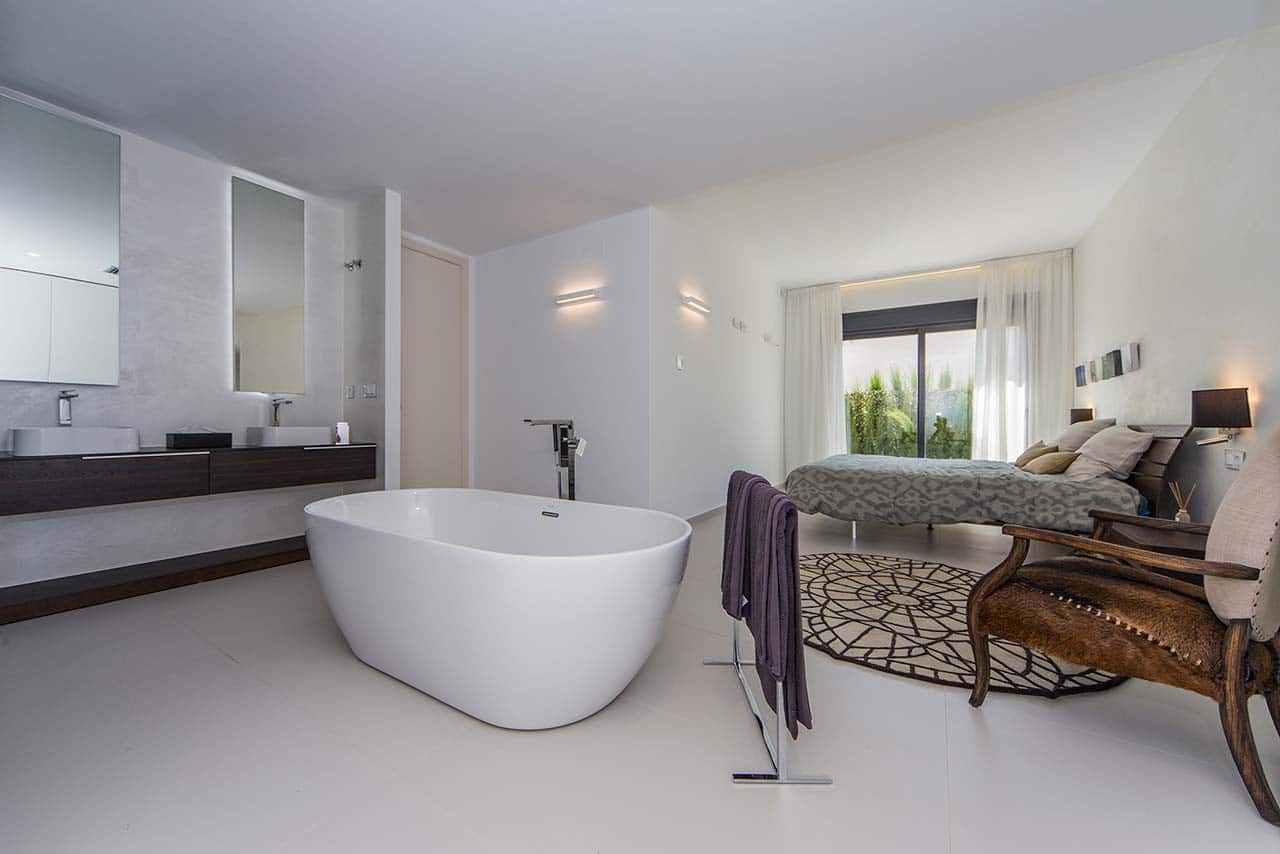 4 bedroom Villa for sale in San Miguel de Salinas with pool garage - € 1,250,000 (Ref: 6853916)