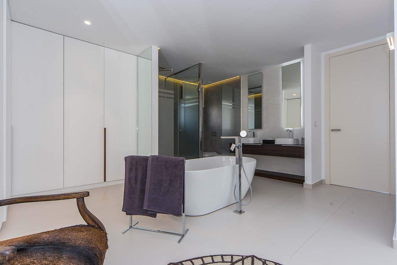 4 bedroom Villa for sale in San Miguel de Salinas with pool garage - € 1,250,000 (Ref: 6853916)