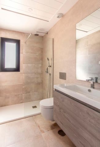 3 soverom Villa til salgs i La Florida, Orihuela med svømmebasseng garasje - € 509 000 (Ref: 6853973)