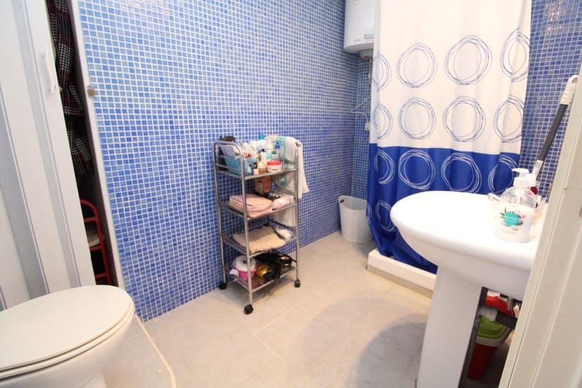 4 bedroom Villa for sale in La Zenia with pool - € 412,000 (Ref: 6898424)