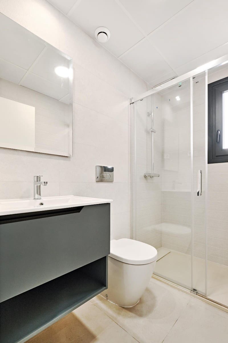 2 Zimmer Bungalow zu verkaufen in Torrevieja mit Pool Garage - 360.000 € (Ref: 7207698)