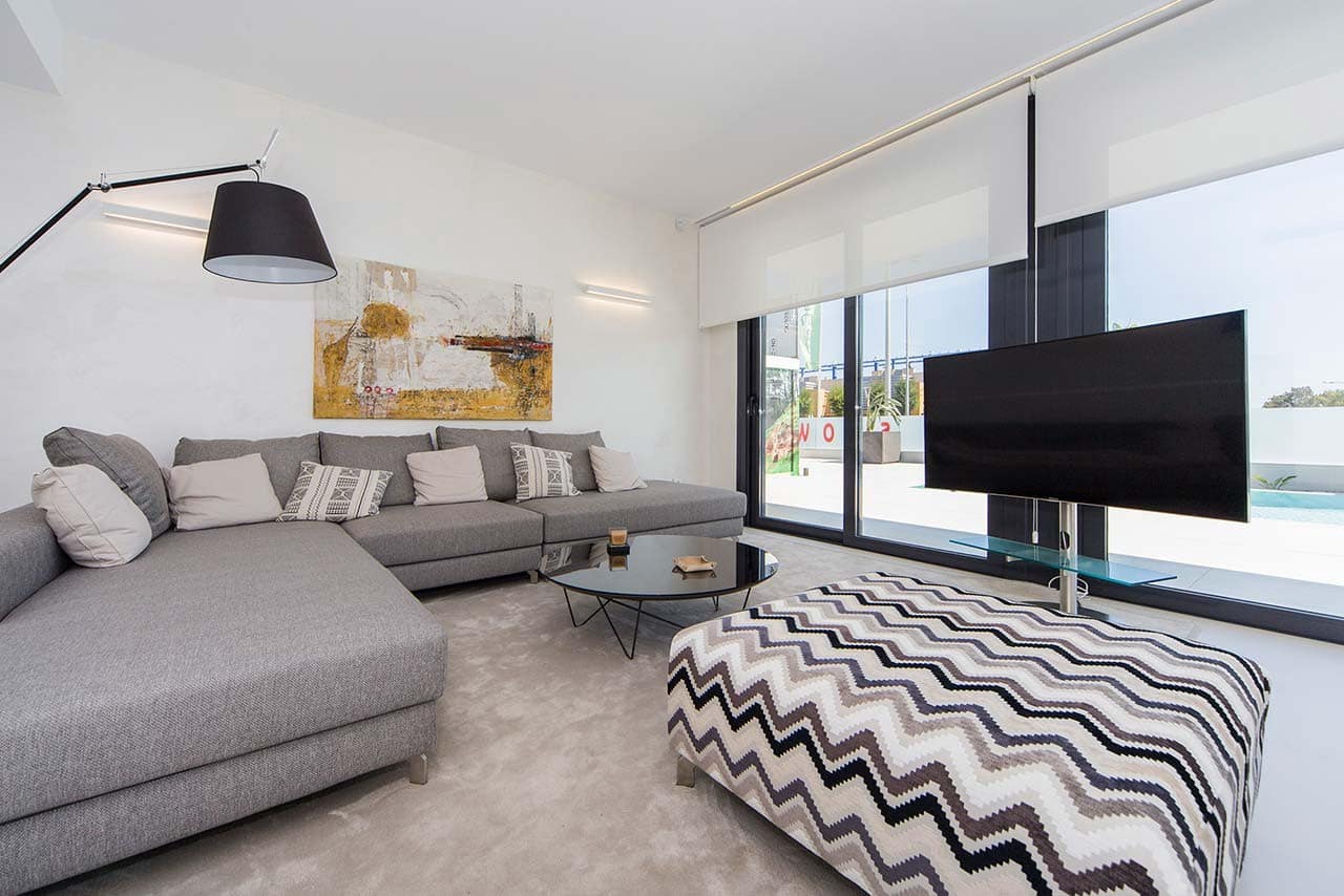 4 bedroom Villa for sale in Campoamor with pool garage - € 1,195,000 (Ref: 9458730)